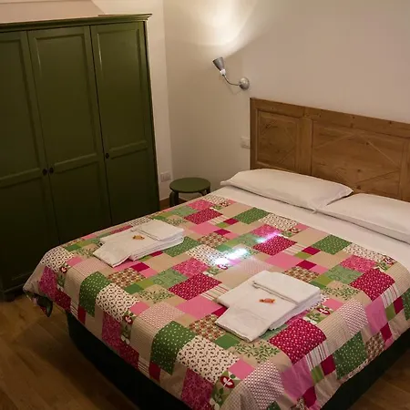 La Sciora Oliva Lägenhetshotell Chiavenna