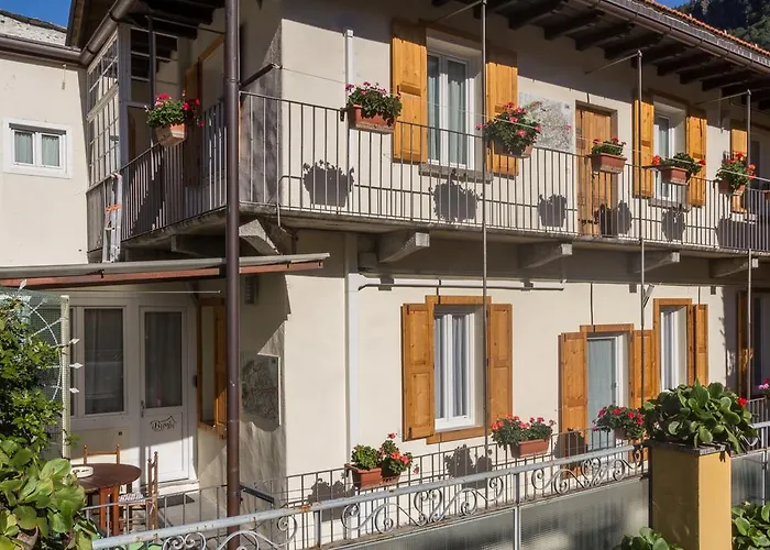 La Sciora Oliva 3* Chiavenna
